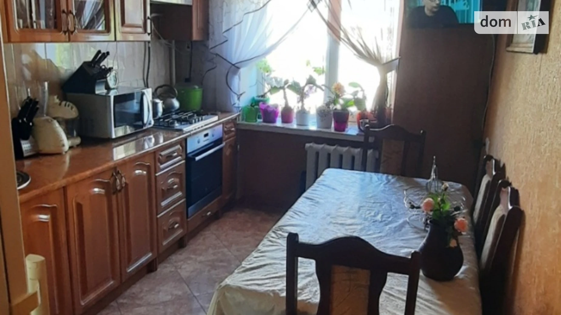 3-комнатная квартира 68.8 кв. м в Луцке, ул. Ветеранов, 9 - фото 2