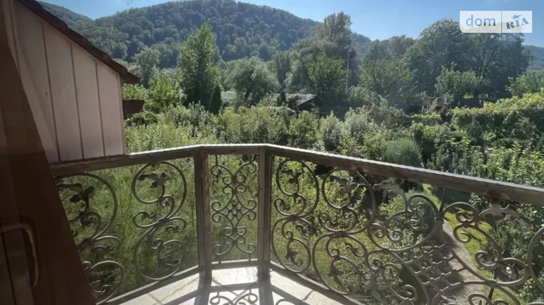Сдается в аренду дом на 2 этажа 190 кв. м с балконом, цена: 1500 € - фото 3
