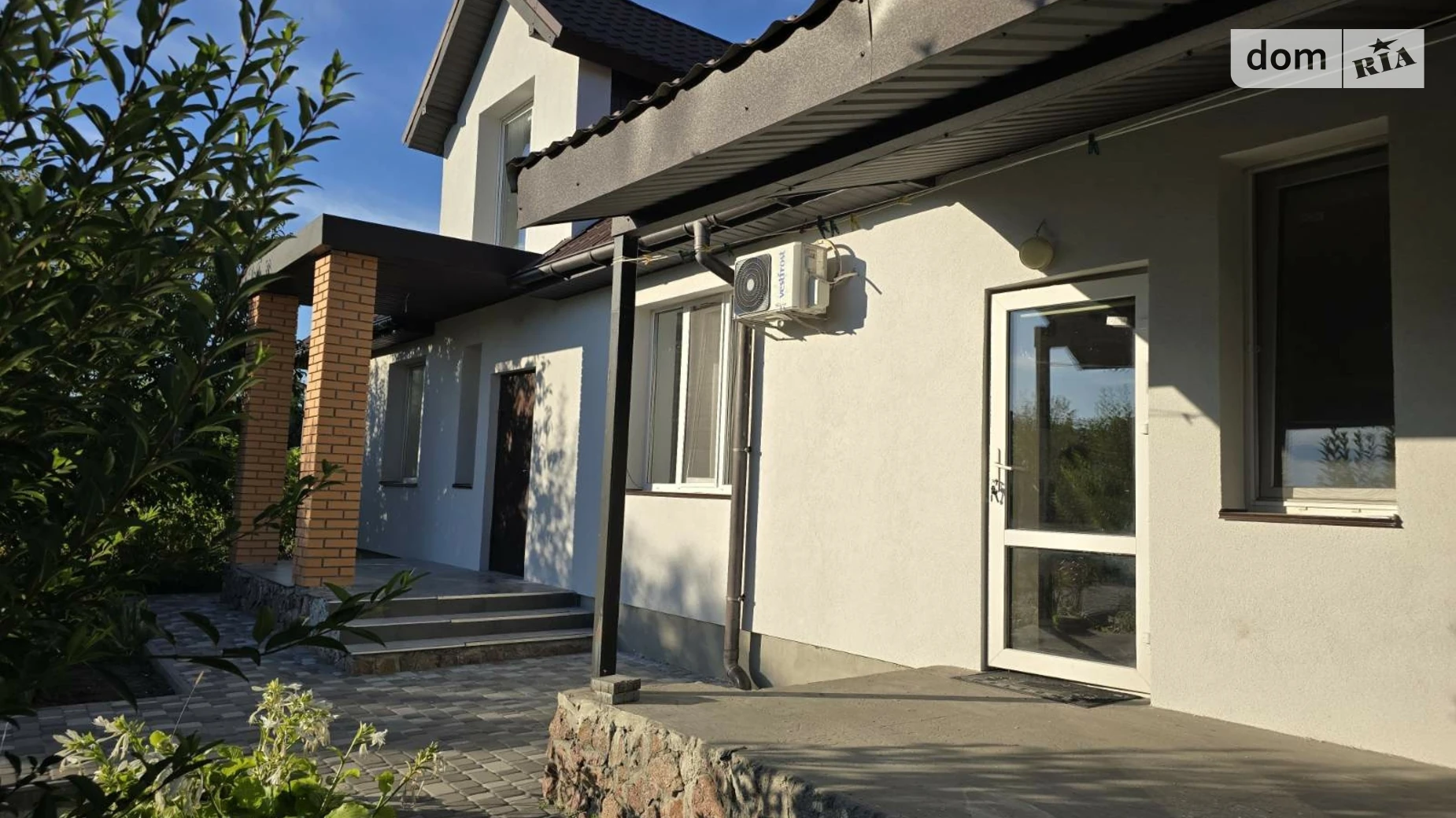 Продается дом на 2 этажа 202 кв. м с камином, цена: 116000 $ - фото 2