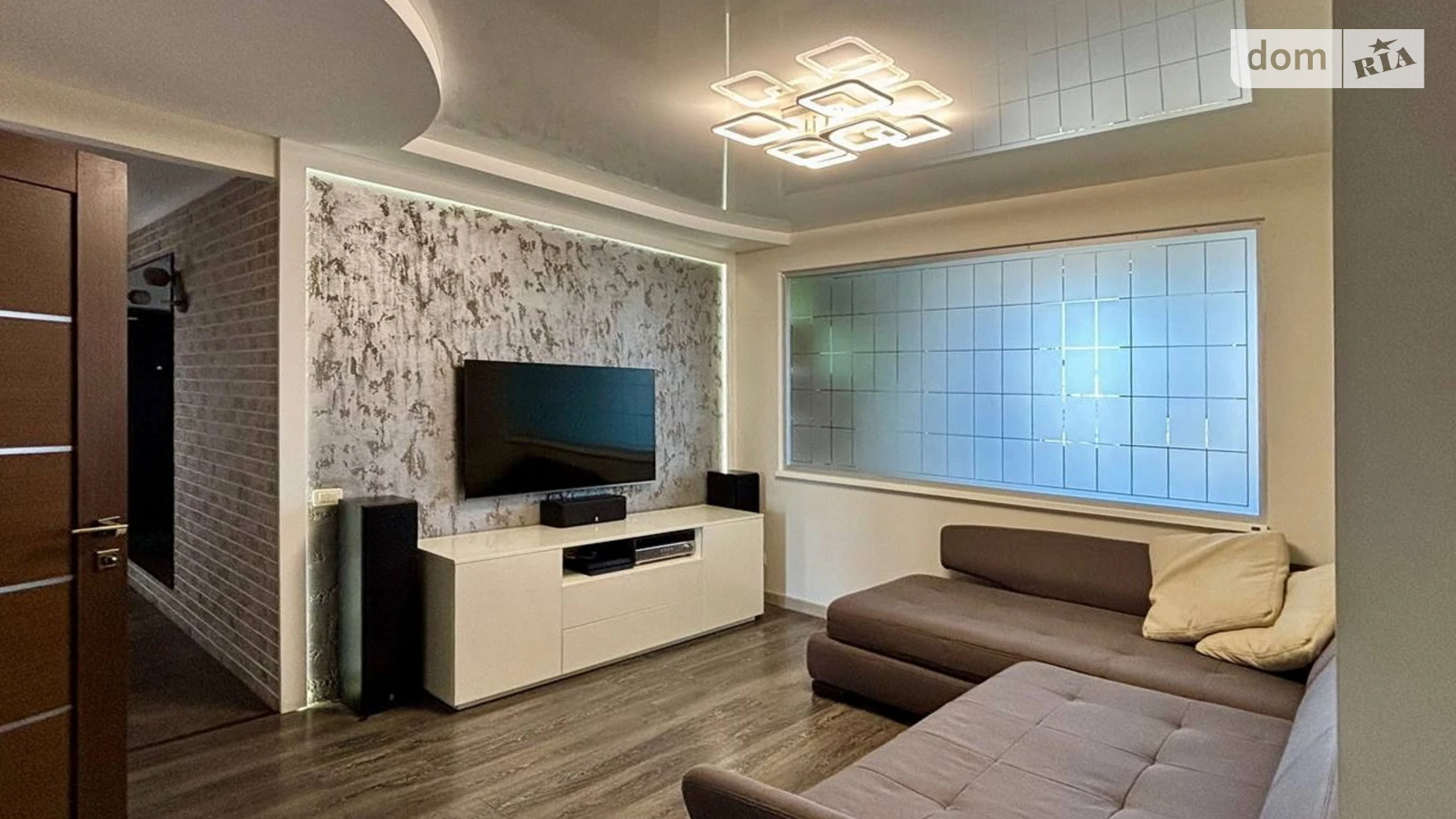 Продается 2-комнатная квартира 88.6 кв. м в, цена: 99000 $ - фото 2