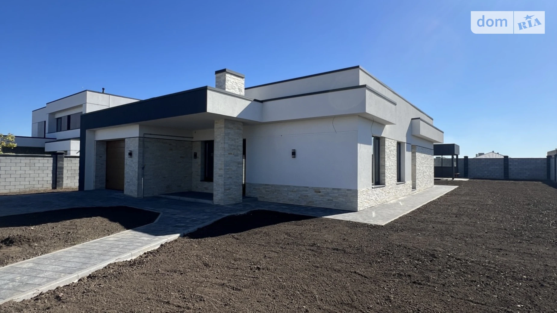 Продается одноэтажный дом 153 кв. м с камином, цена: 320000 $ - фото 2