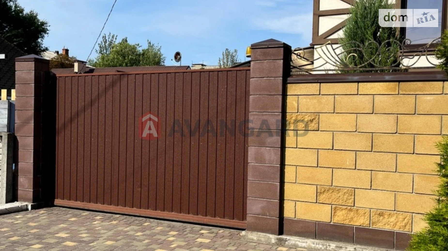 Продается дом на 2 этажа 145 кв. м с верандой, цена: 330000 $ - фото 2