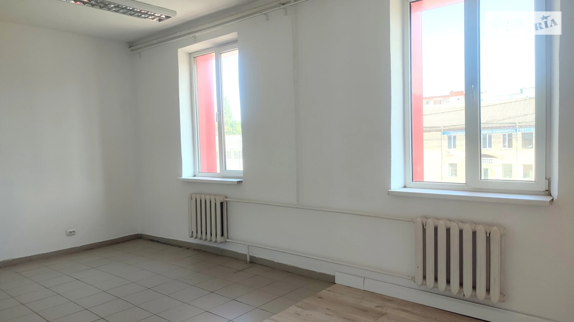 Здається в оренду офіс 25.1 кв. м в бізнес-центрі, цена: 3765 грн - фото 2