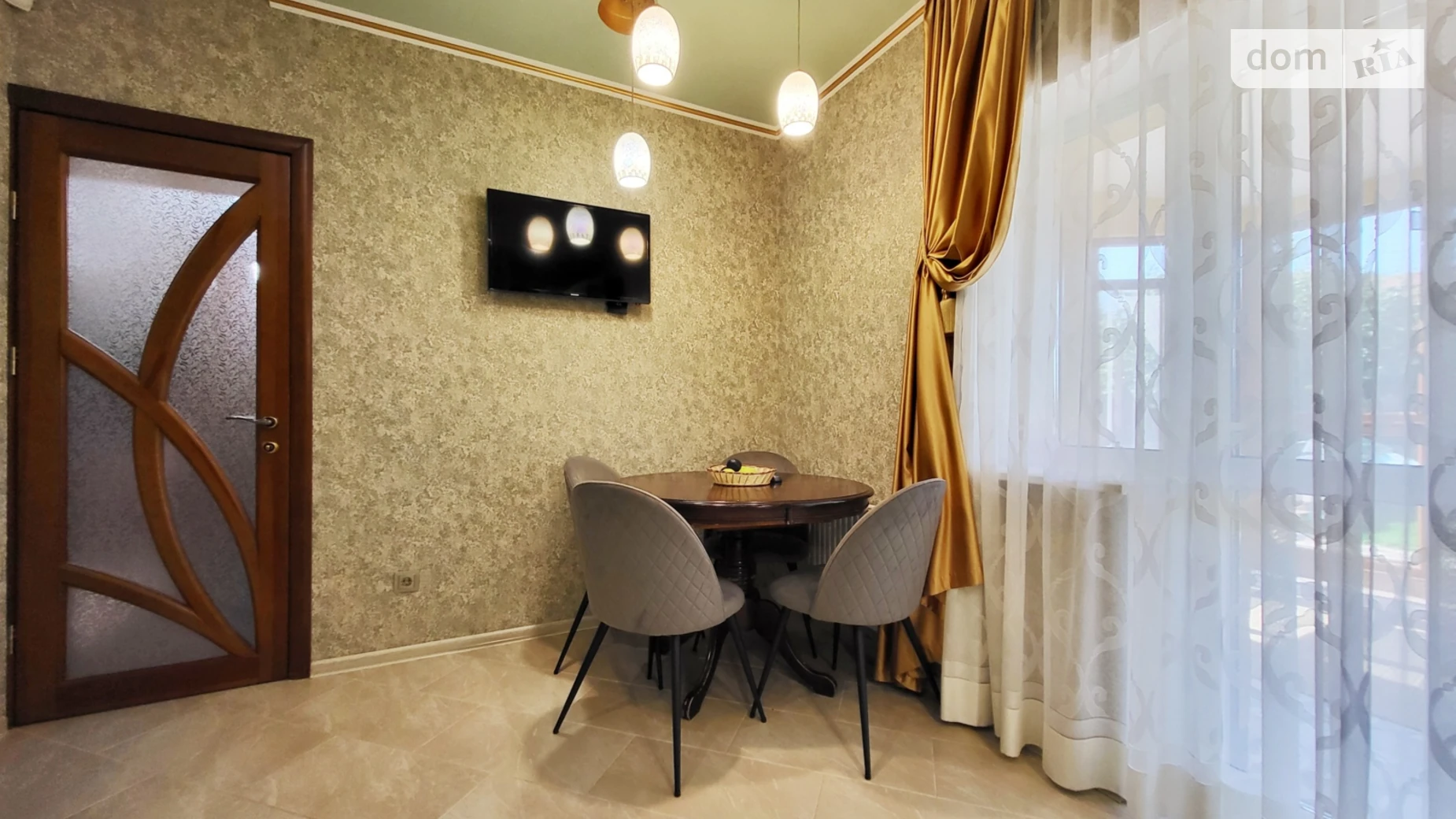 Продается дом на 2 этажа 135 кв. м с балконом, цена: 210000 $ - фото 2
