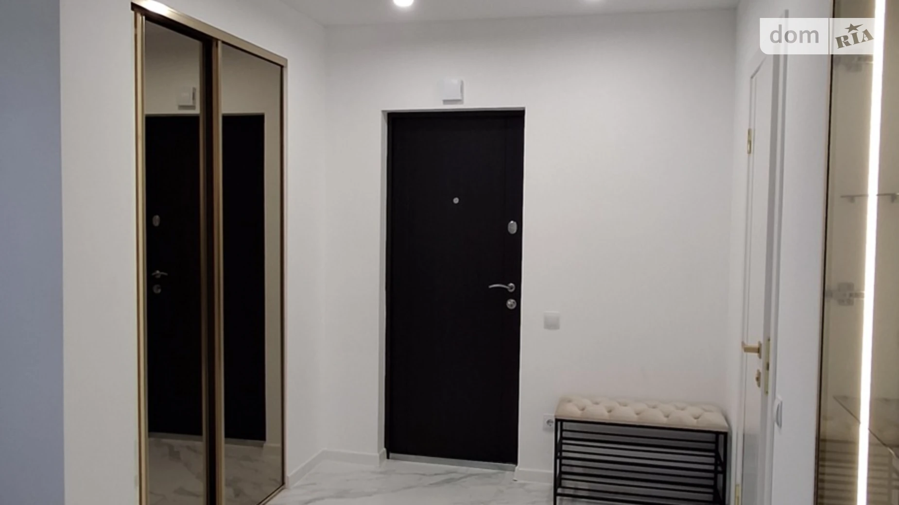 1-комнатная квартира 60 кв. м в Тернополе, ул. Смакулы - фото 2