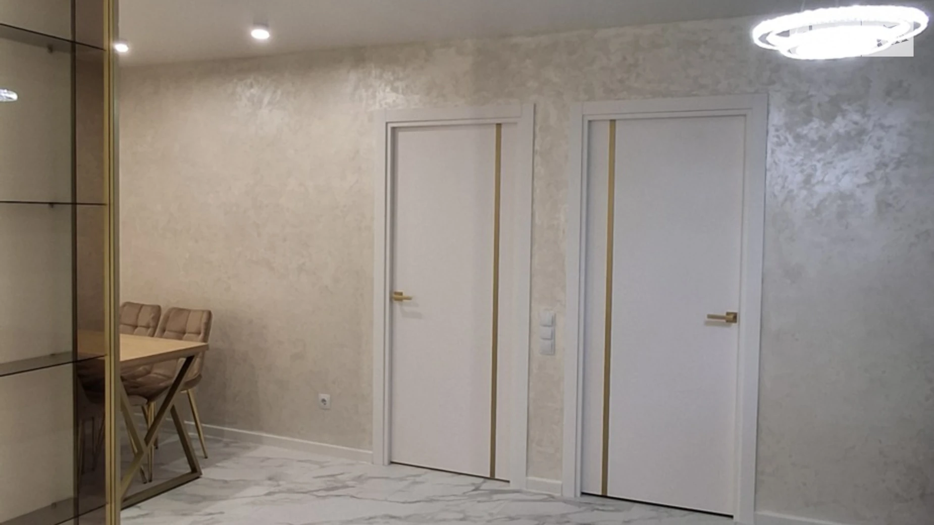 1-комнатная квартира 60 кв. м в Тернополе, ул. Смакулы - фото 4