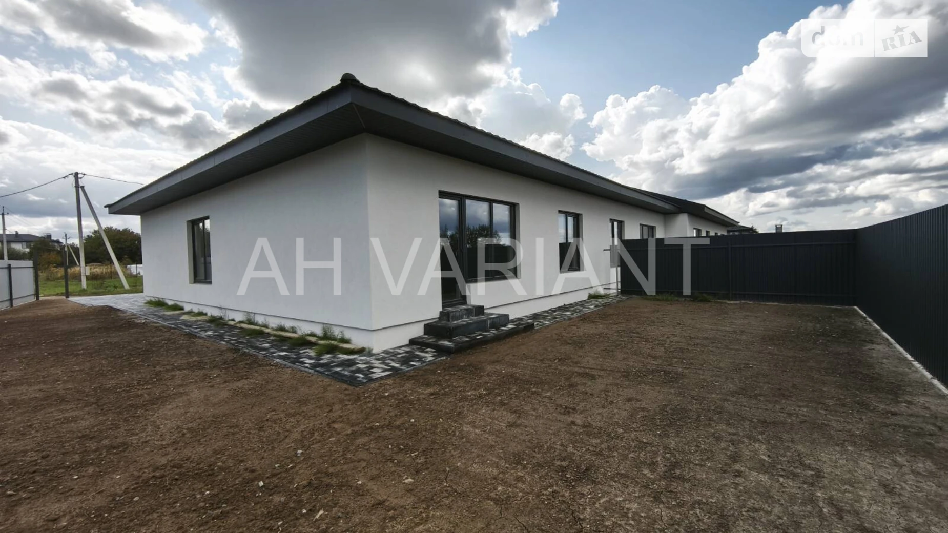 Продается одноэтажный дом 105 кв. м с гаражом, цена: 110000 $ - фото 3