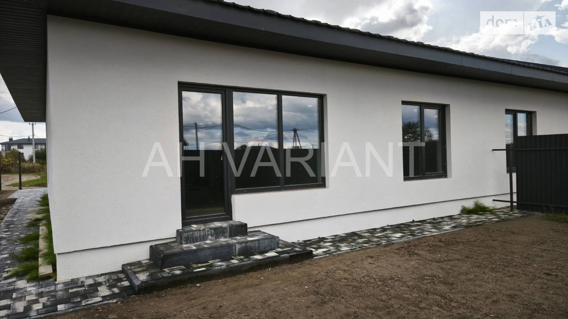 Продается одноэтажный дом 105 кв. м с гаражом, цена: 110000 $ - фото 4