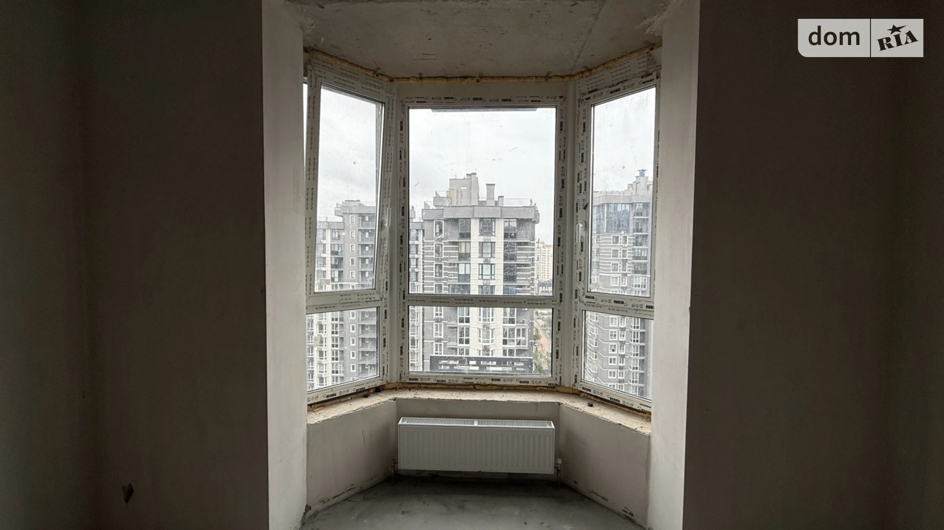 Продается 1-комнатная квартира 38 кв. м в Буче, бул. Леонида Бирюкова, 2А - фото 3