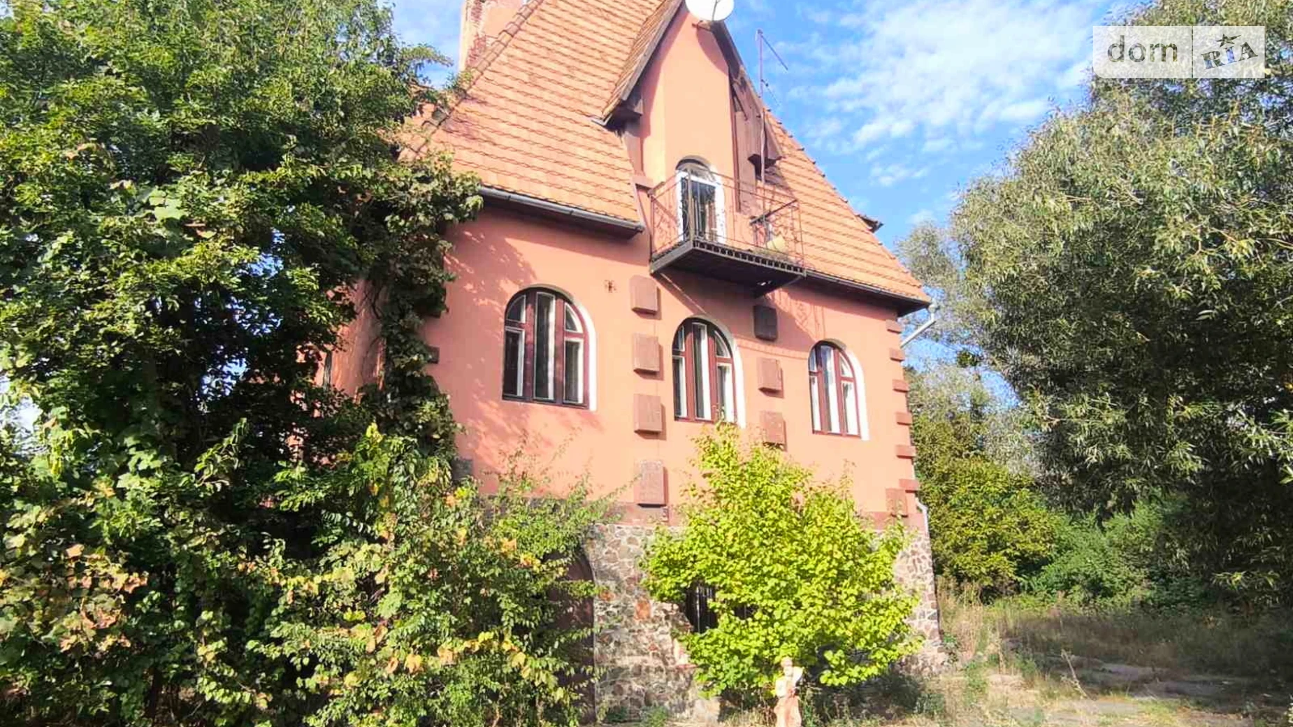Продается дом на 3 этажа 261.4 кв. м с беседкой, цена: 140000 $ - фото 2