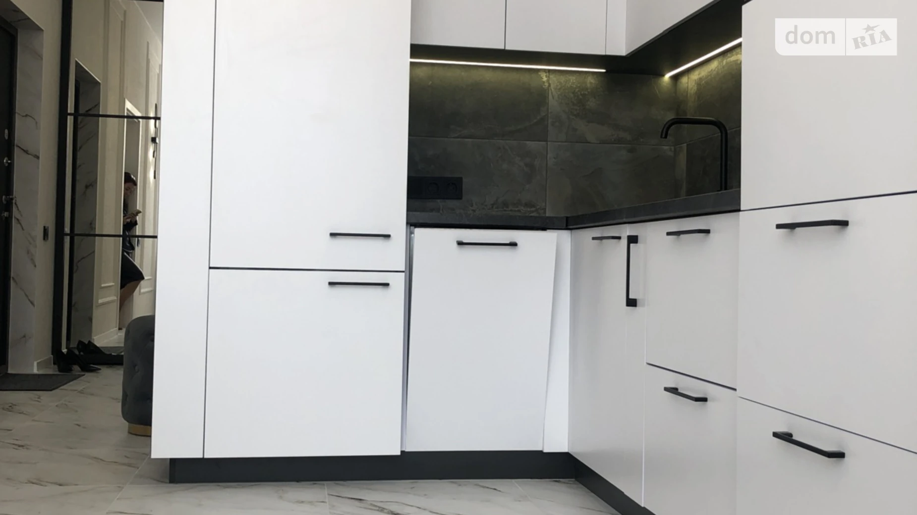 Продается 1-комнатная квартира 43 кв. м в Одессе, пер. Курортный, 2 - фото 3