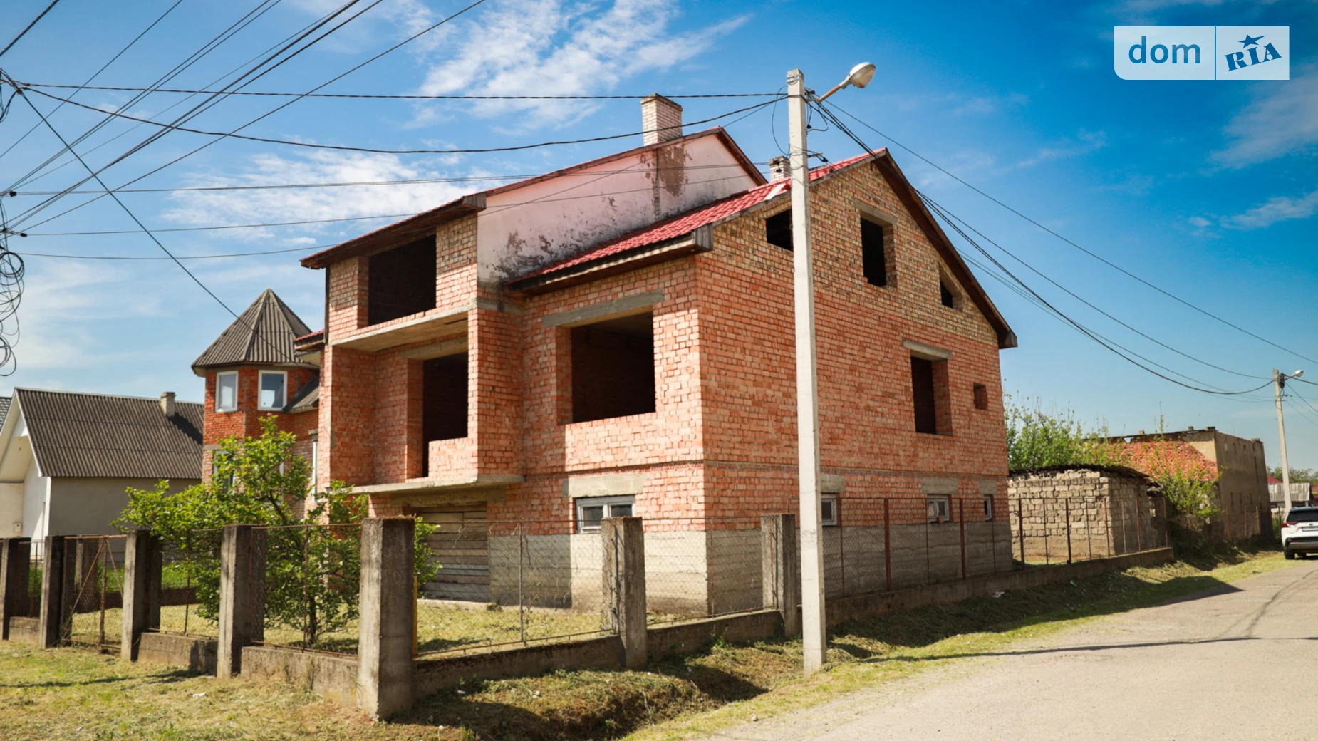 Продается дом на 3 этажа 297 кв. м с камином, цена: 41000 $ - фото 5