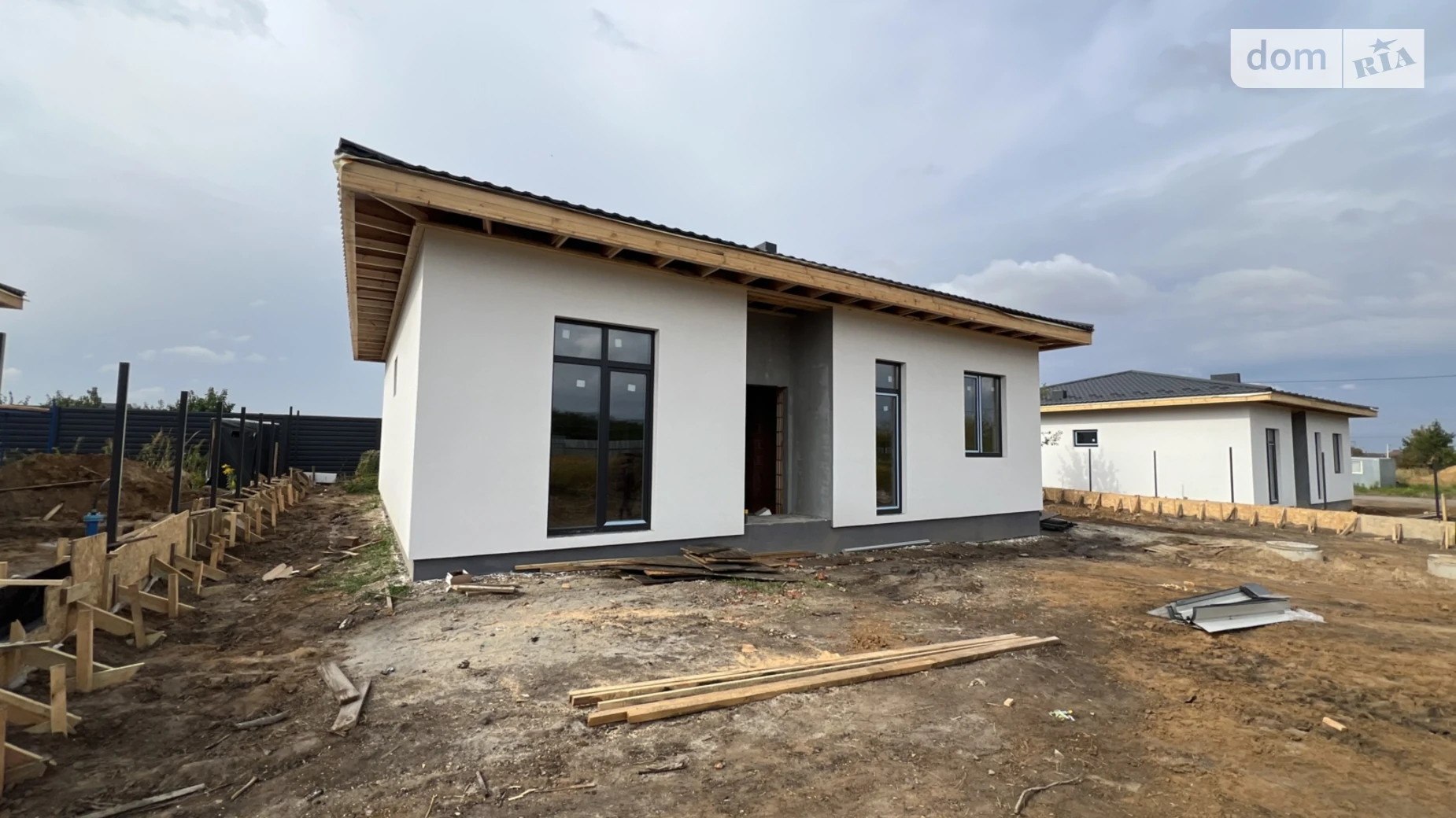 Продается одноэтажный дом 95 кв. м с баней/сауной, цена: 88000 $ - фото 3