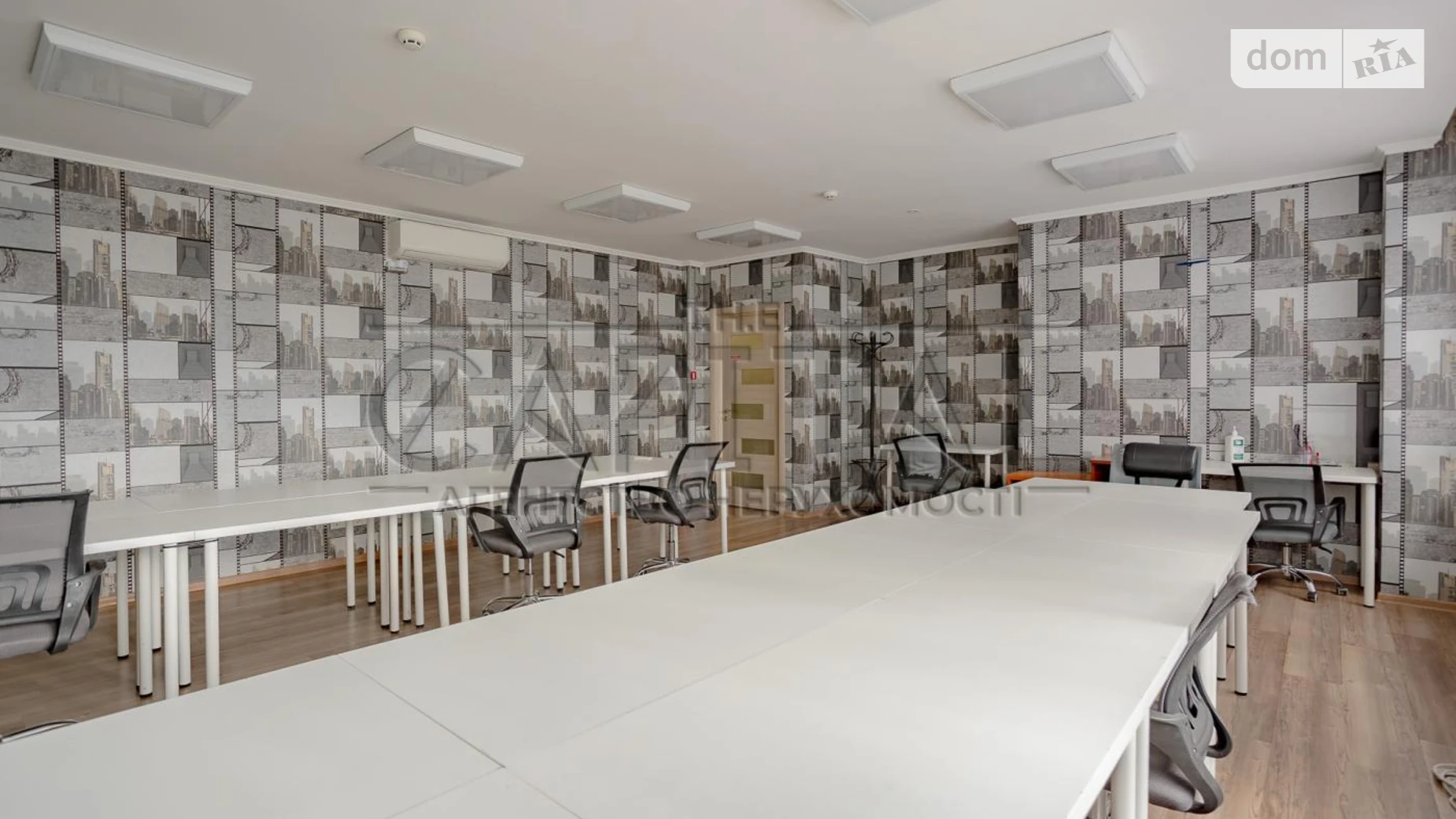 Сдается в аренду офис 305 кв. м в бизнес-центре, цена: 2600 $ - фото 3