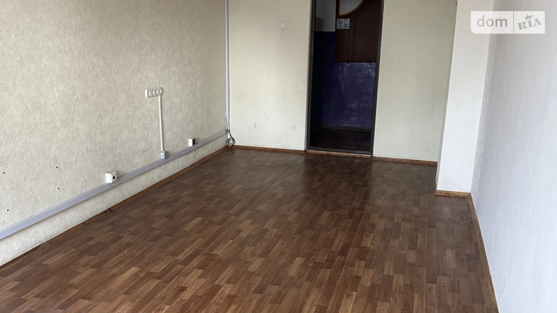 Сдается в аренду офис 21 кв. м в бизнес-центре, цена: 4158 грн - фото 3