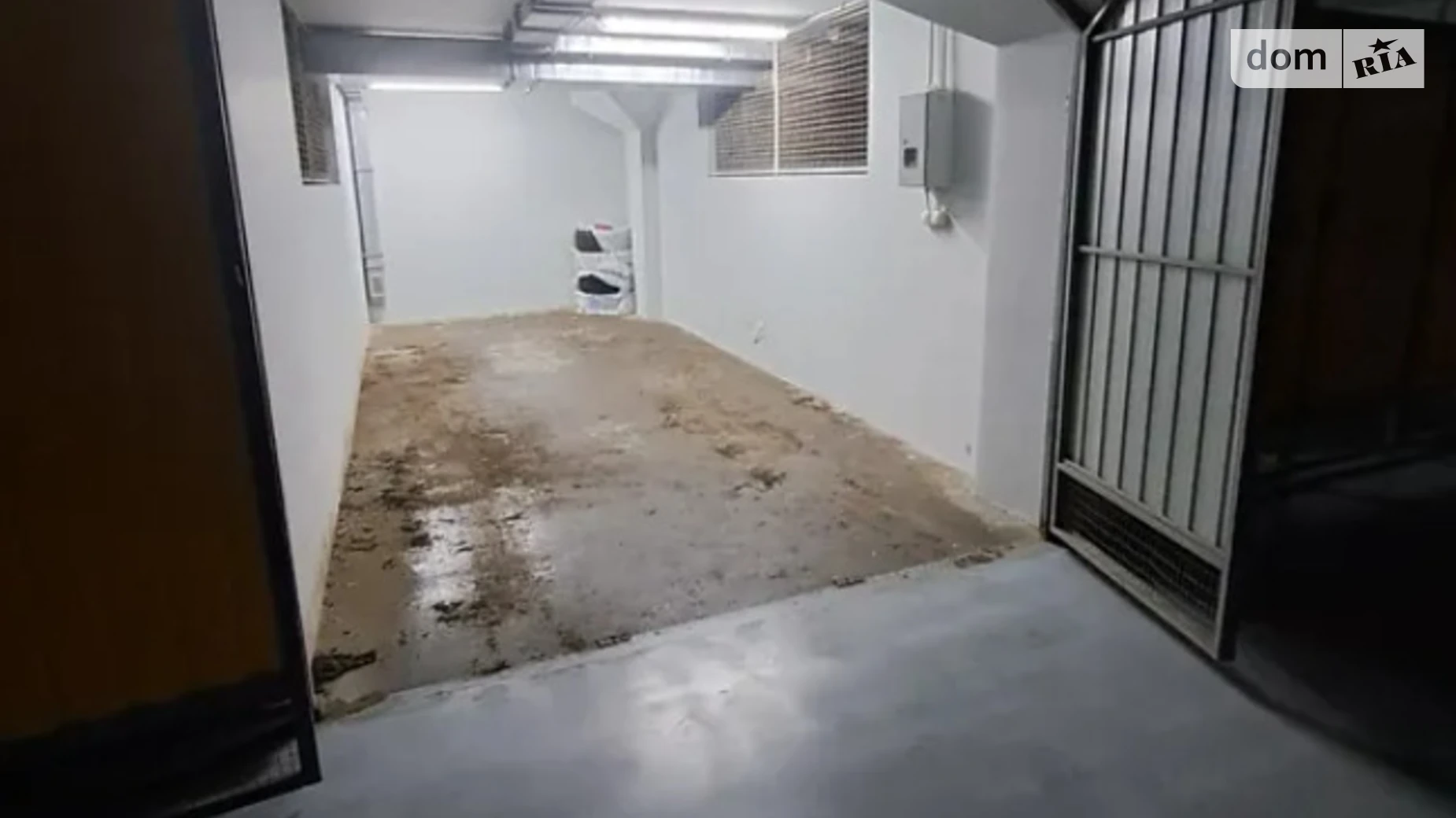 Продается подземный паркинг под легковое авто на 21 кв. м, цена: 27000 $ - фото 2