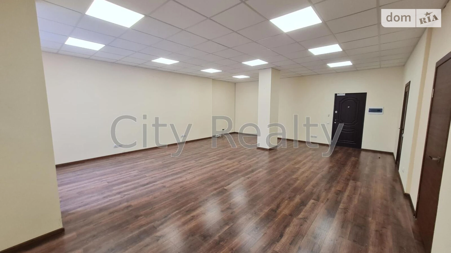 Сдается в аренду офис 71 кв. м в бизнес-центре, цена: 25560 грн - фото 3