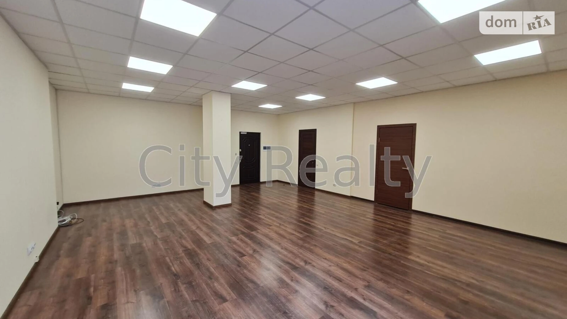 Сдается в аренду офис 71 кв. м в бизнес-центре, цена: 25560 грн - фото 4