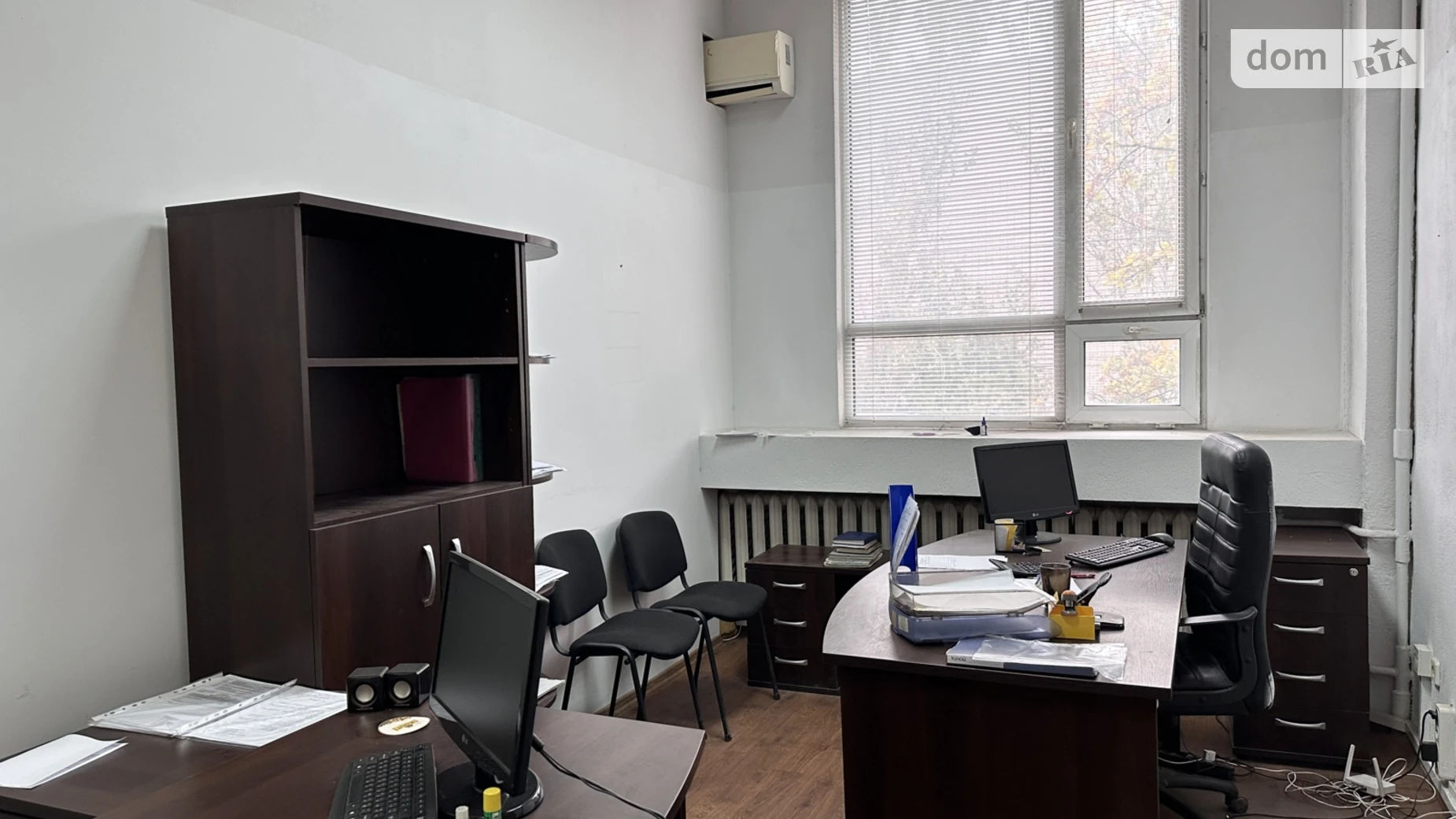 Сдается в аренду офис 27 кв. м в бизнес-центре, цена: 5400 грн - фото 2