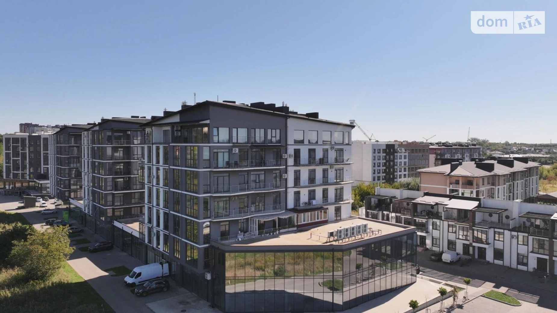 Продается 1-комнатная квартира 76.8 кв. м в Ровно, ул. Черновола Вячеслава, 94Д - фото 2