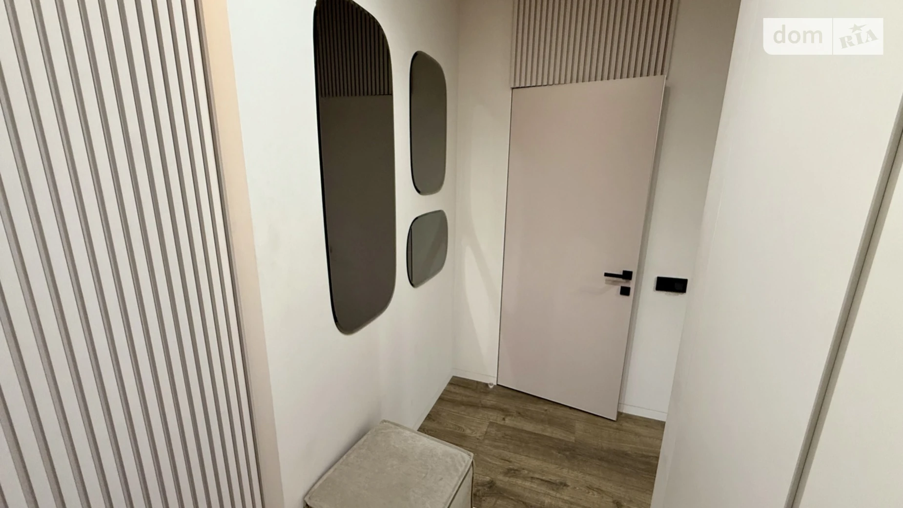 Сдается в аренду 1-комнатная квартира 60 кв. м в Днепре, бул. Звездный, 1М - фото 2