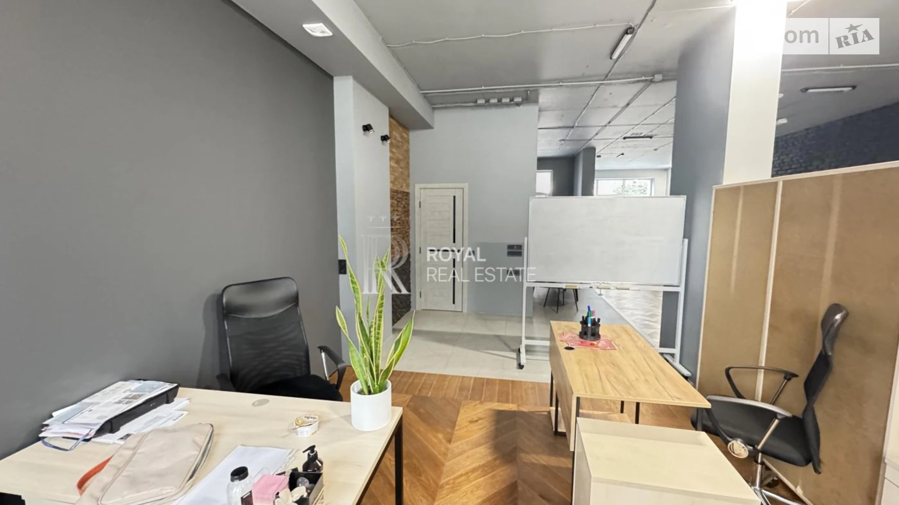 Здається в оренду офіс 103.2 кв. м в бізнес-центрі, цена: 2000 $ - фото 2