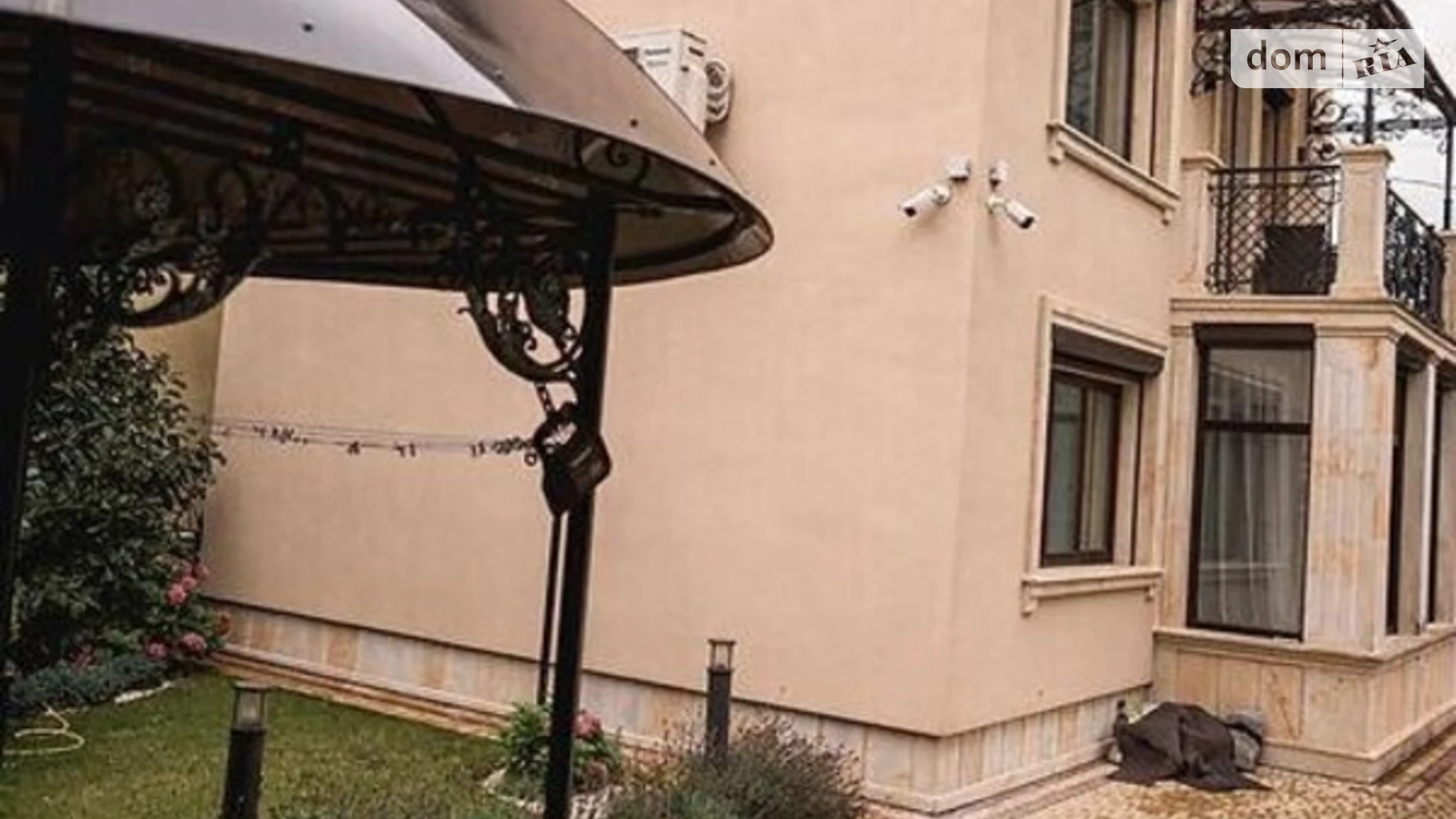Продается дом на 3 этажа 120 кв. м с верандой, цена: 250000 $ - фото 2