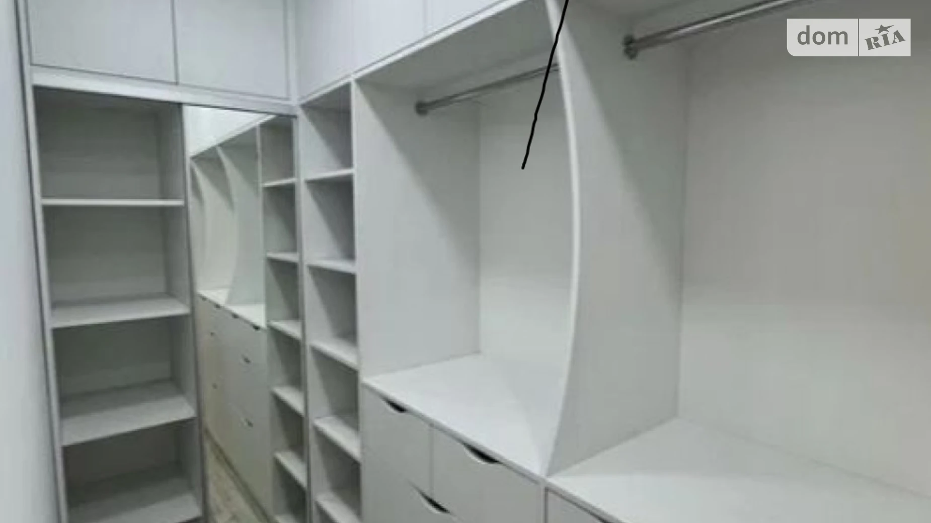 Продается 3-комнатная квартира 66.3 кв. м в Львове, ул. Манастырского, 7 - фото 2