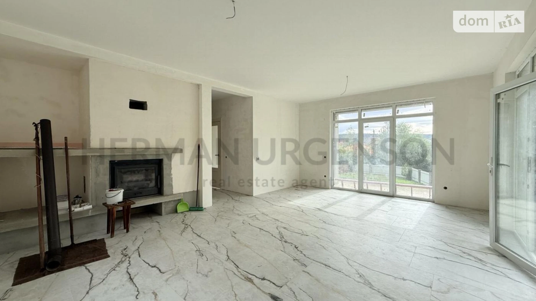 Продается дом на 2 этажа 220 кв. м с бассейном, цена: 140000 $ - фото 2