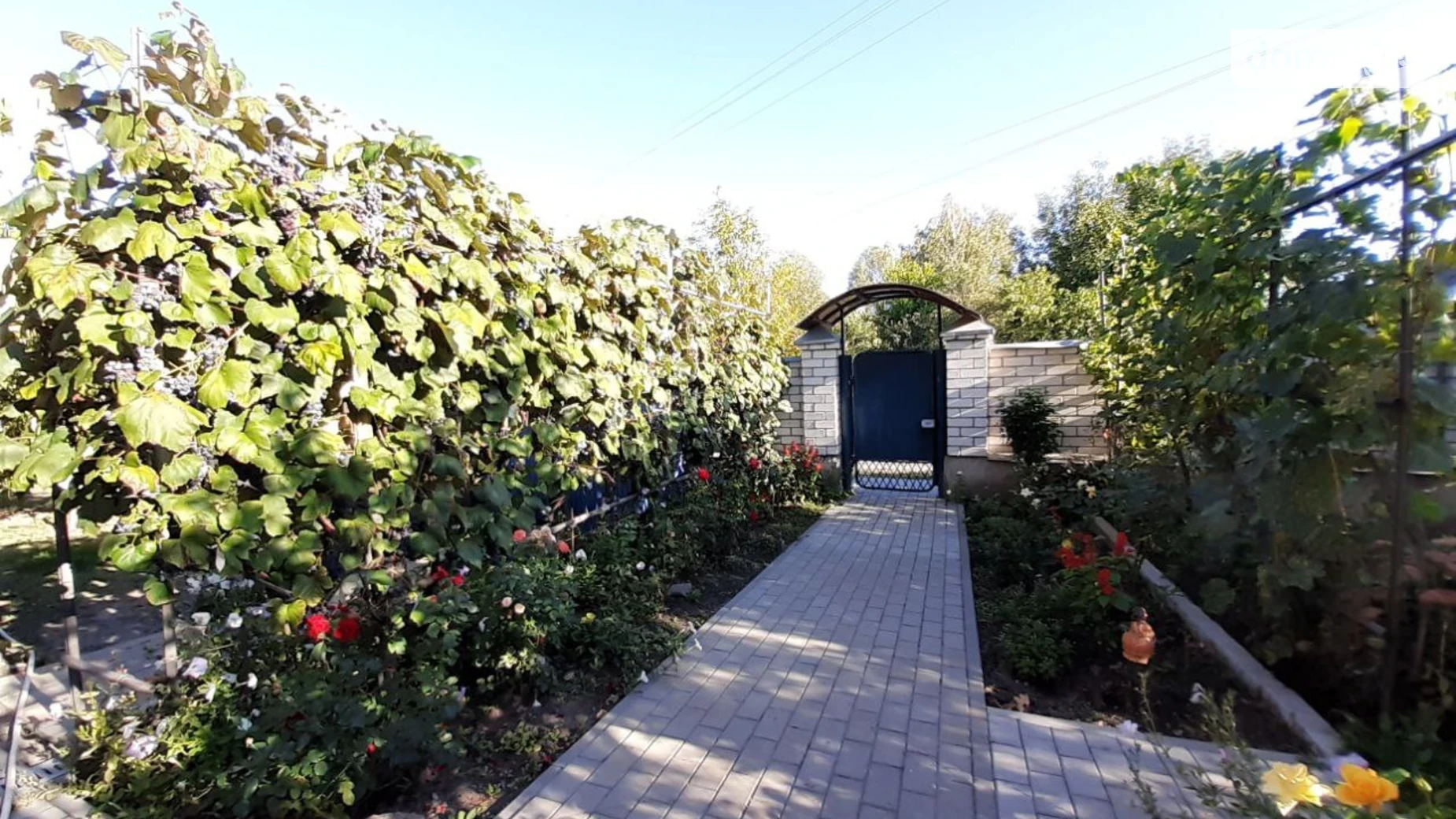 Продается дом на 2 этажа 189.5 кв. м с гаражом, цена: 180000 $ - фото 2