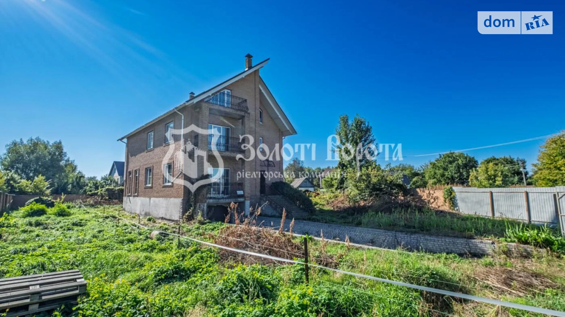 Продается дом на 2 этажа 286 кв. м с подвалом, цена: 120000 $ - фото 2