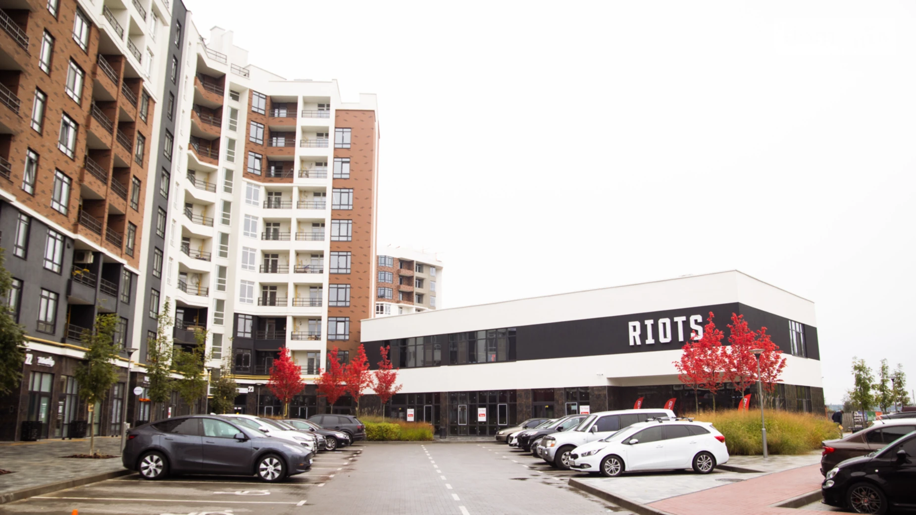 Продается 2-комнатная квартира 77.56 кв. м в Ирпене, ул. Ольги Кобылянской(Достоевского), 1В/15 - фото 2