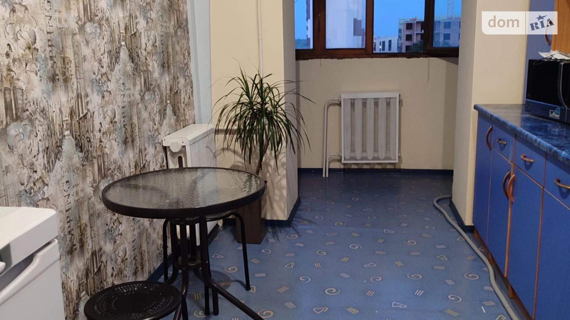 Продается 3-комнатная квартира 67 кв. м в Ровно, ул. Ленокомбинатовская, 1 - фото 4