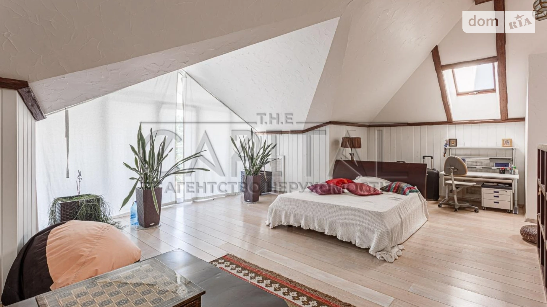 Продается дом на 3 этажа 800 кв. м с террасой, цена: 750000 $ - фото 2