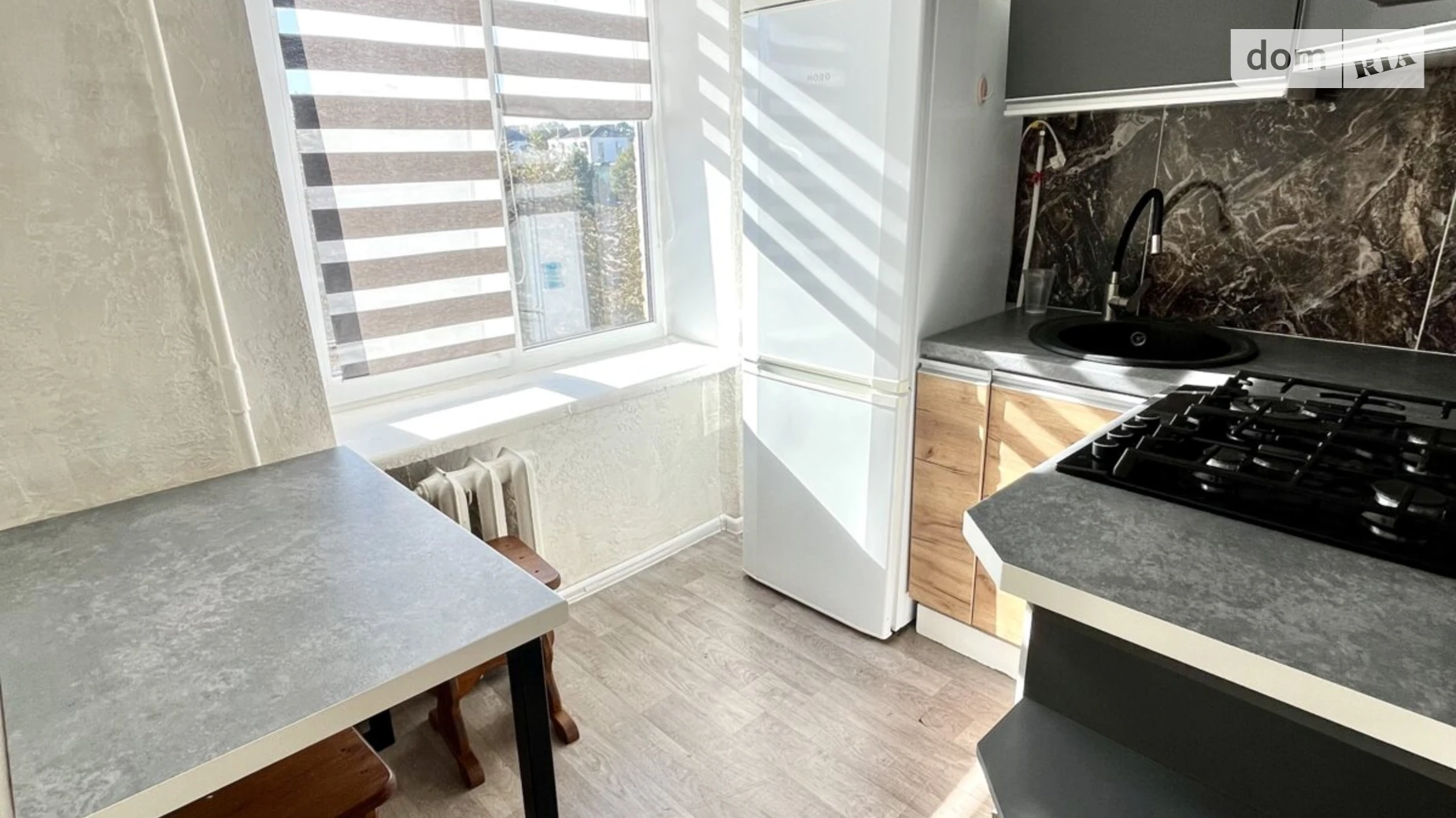 Продается 3-комнатная квартира 57.9 кв. м в Здолбунове, ул. Независимости, 36 - фото 2