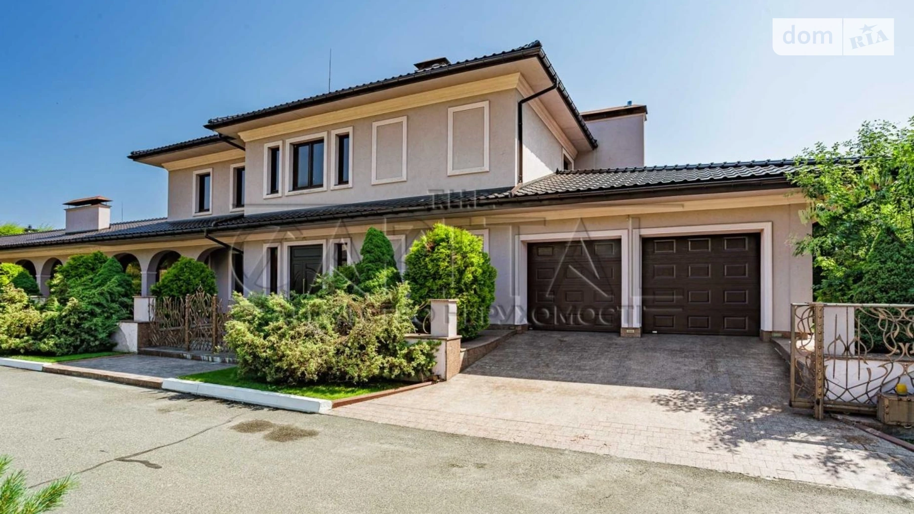 Продается дом на 2 этажа 670 кв. м с участком, цена: 1150000 $ - фото 4