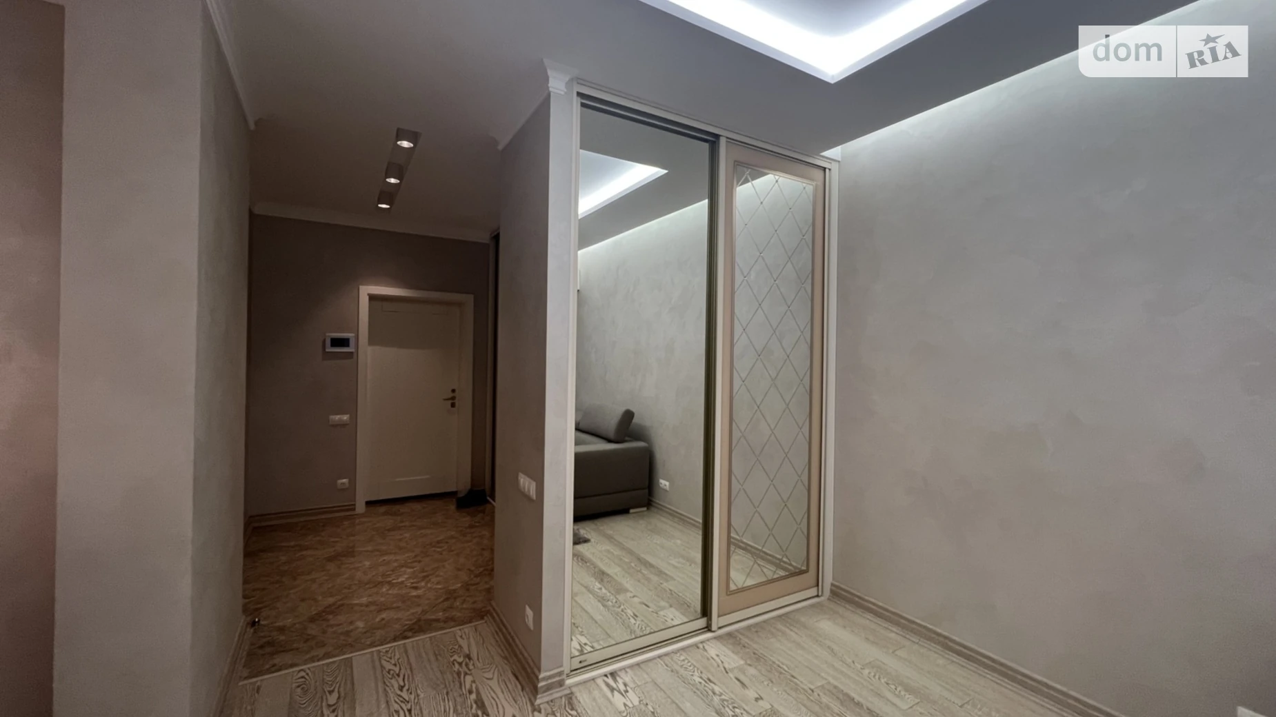 Сдается в аренду 1-комнатная квартира 48 кв. м в Киеве, ул. Златоустовская - фото 2