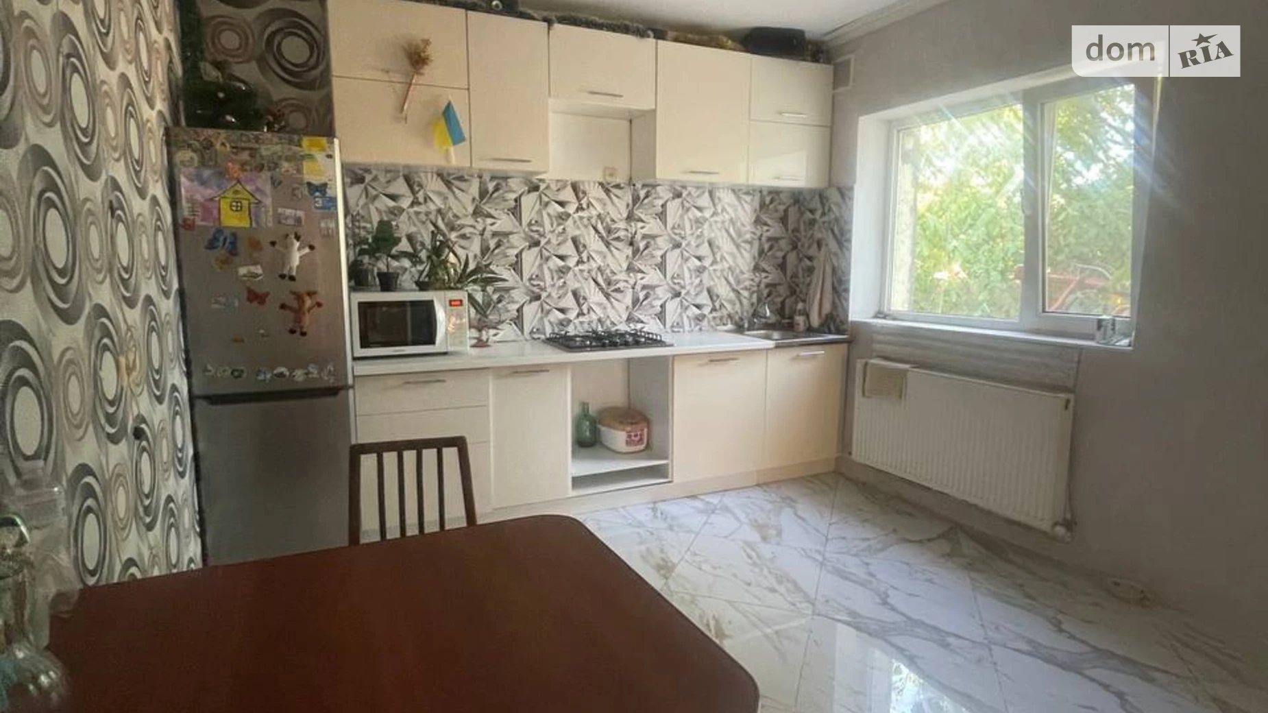 Продается дом на 2 этажа 248 кв. м с садом, цена: 80000 $ - фото 2
