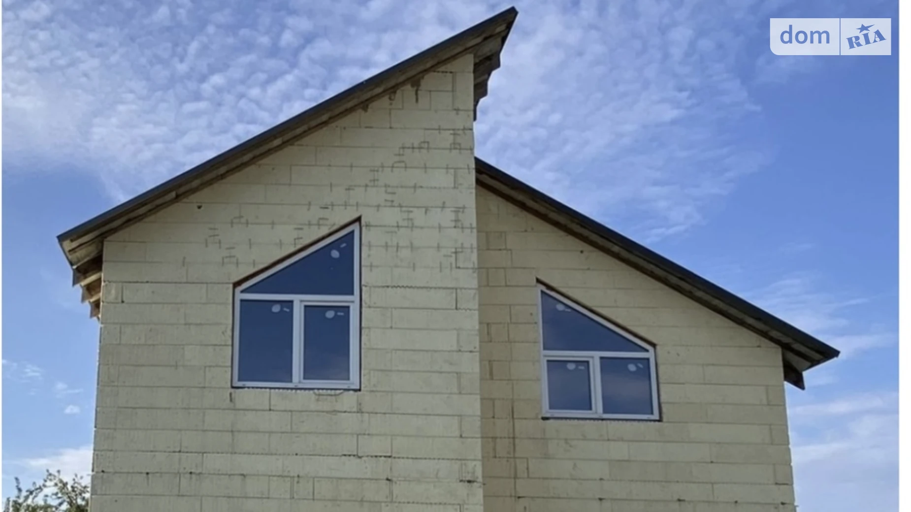 Продается дом на 2 этажа 106.4 кв. м с бассейном, цена: 103000 $ - фото 2