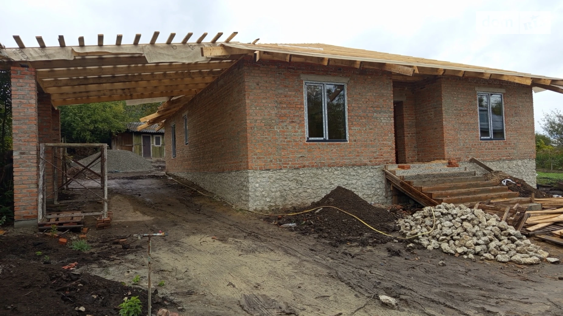 Продается одноэтажный дом 135 кв. м с гаражом, цена: 80000 $ - фото 2