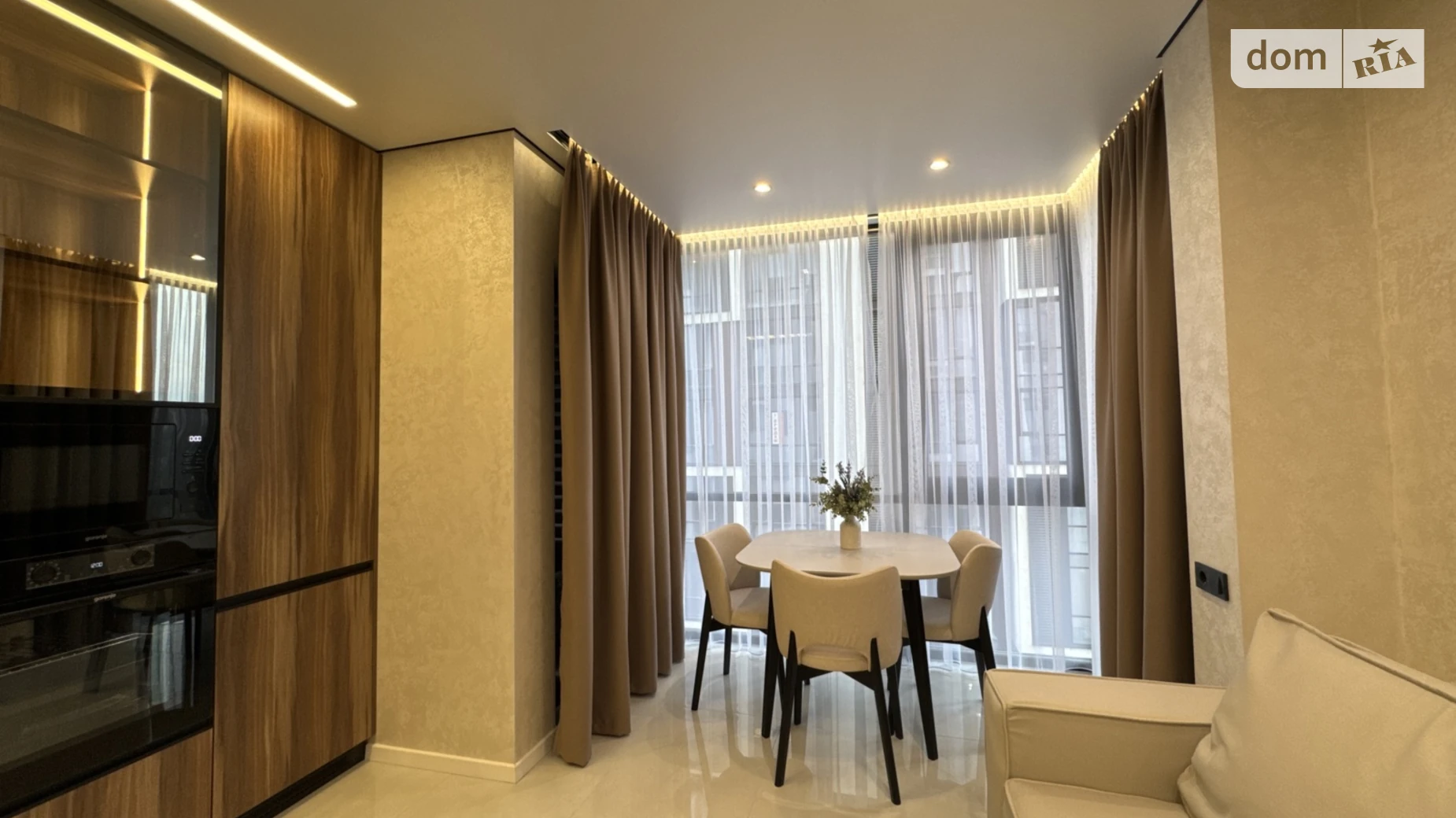 Продается 1-комнатная квартира 46 кв. м в Ивано-Франковске, ул. Ленкавского, 34/1 - фото 4