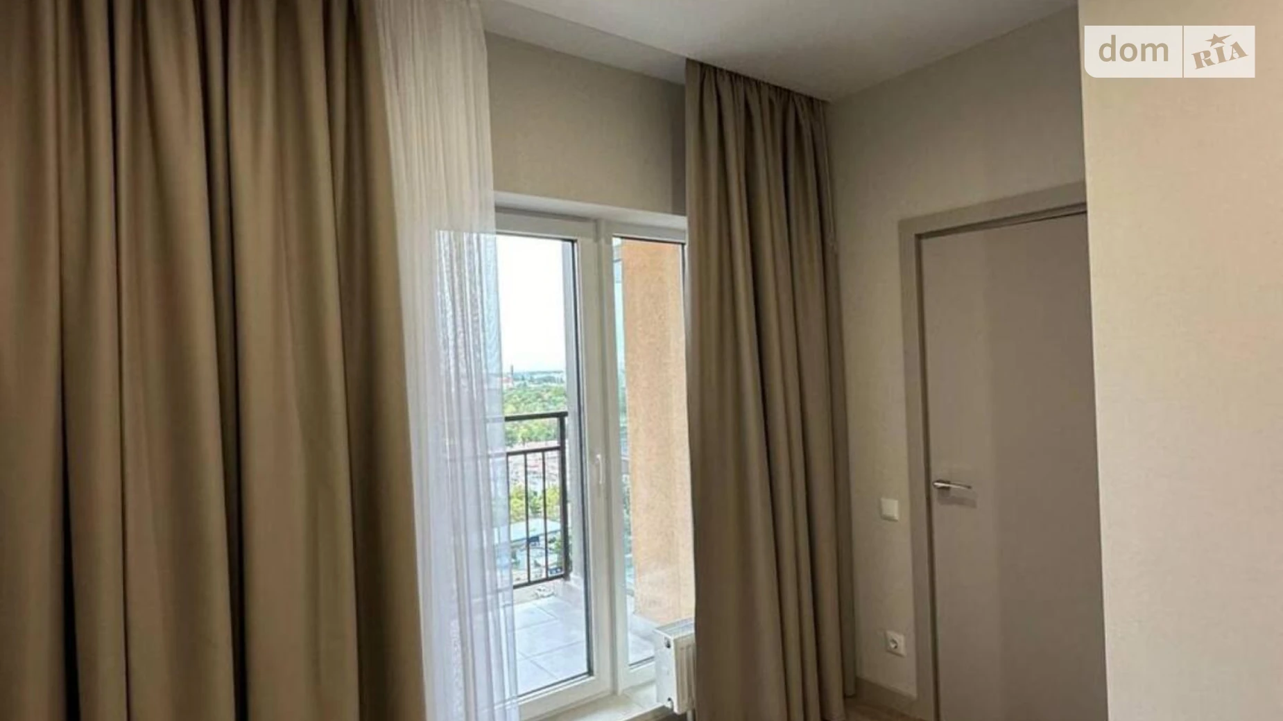 Продается 2-комнатная квартира 64 кв. м в Одессе, ул. Краснова, 1А - фото 2