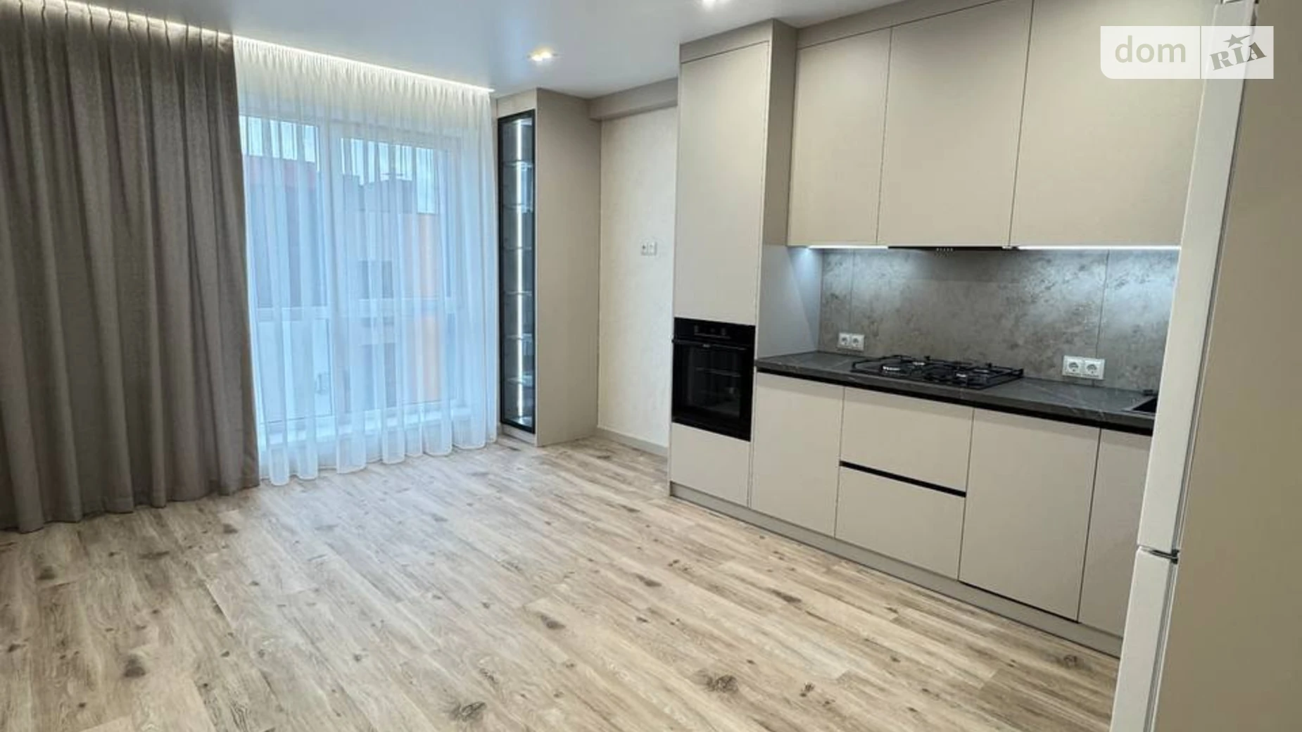 Продается 1-комнатная квартира 46.4 кв. м в Ровно, ул. Студенческая, 24 - фото 2