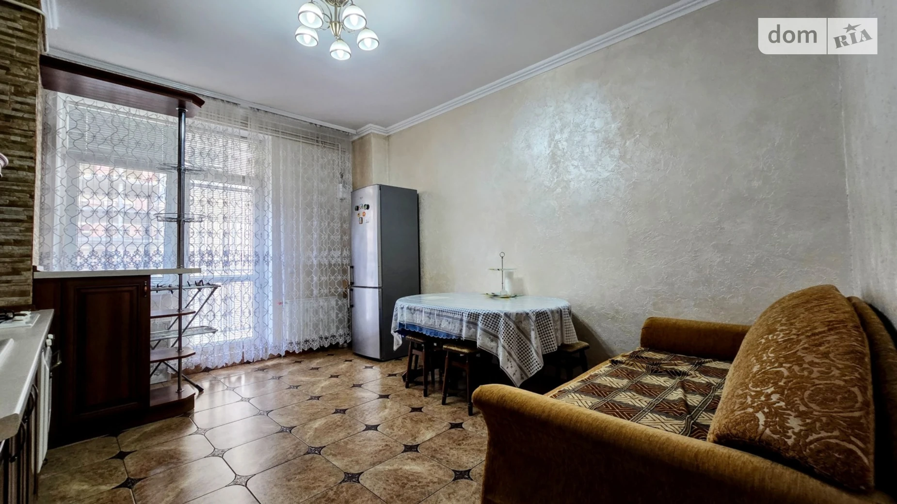 Сдается в аренду 2-комнатная квартира 75 кв. м в Черновцах, ул. Героев Майдана - фото 3
