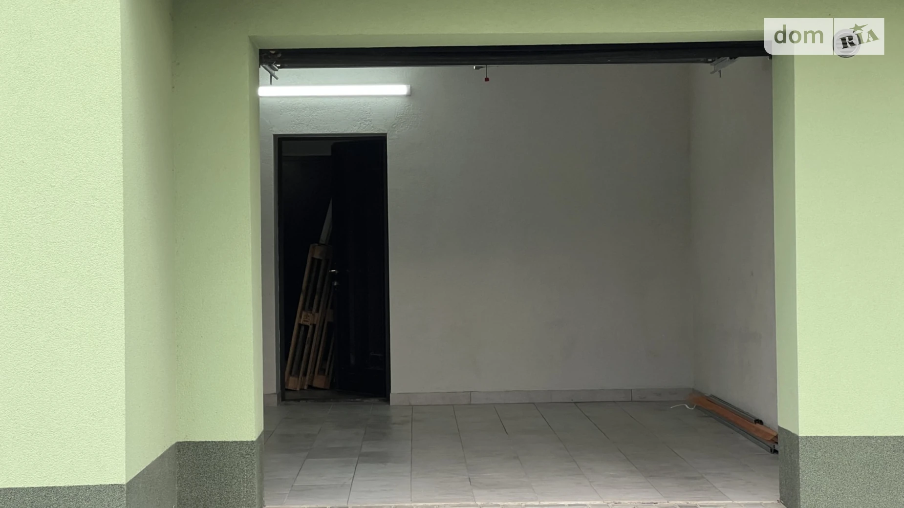 Продается отдельно стоящий гараж под легковое авто на 19 кв. м, цена: 20000 $ - фото 4