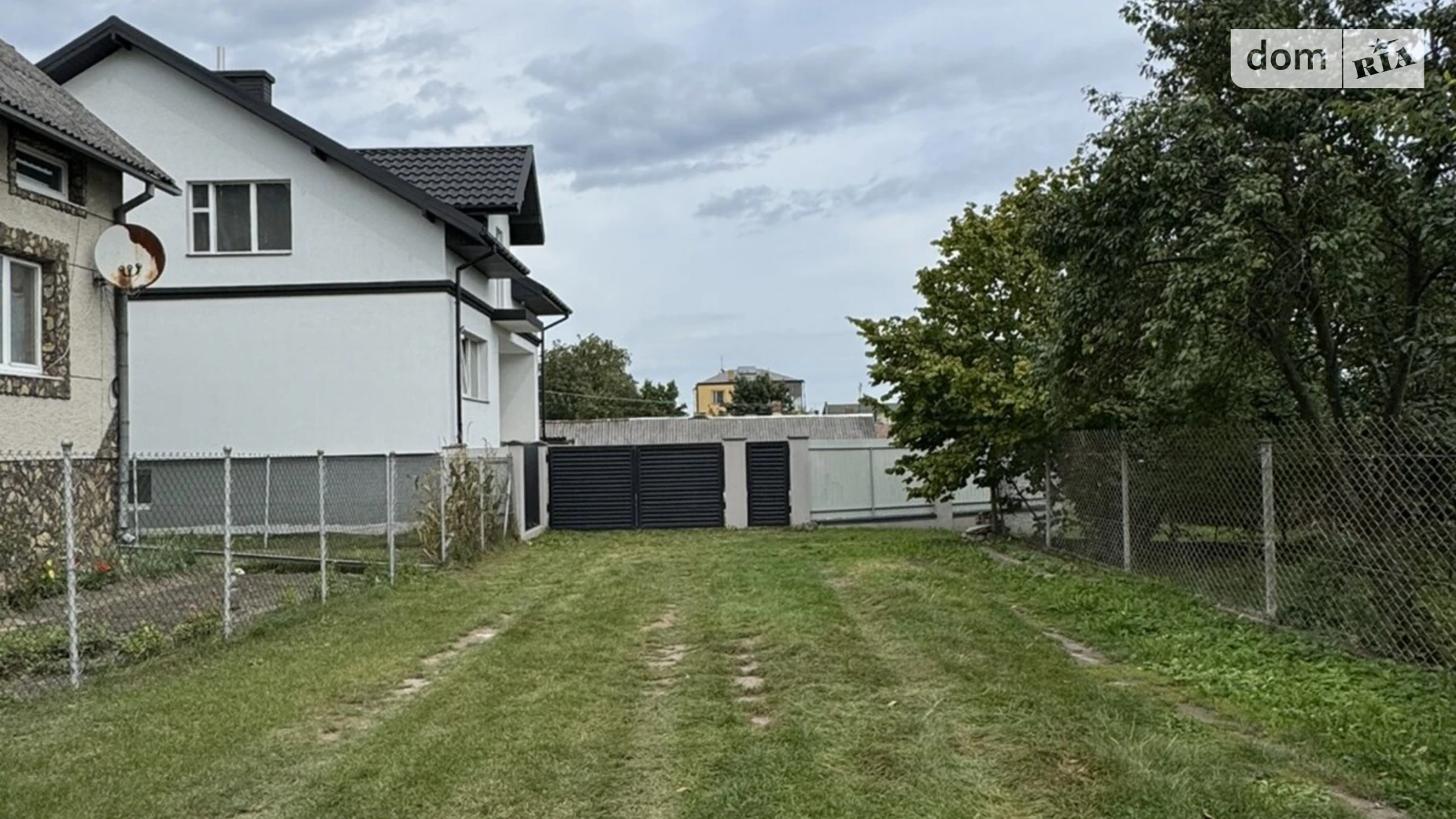Продается дом на 2 этажа 170 кв. м с бассейном, цена: 139000 $ - фото 4
