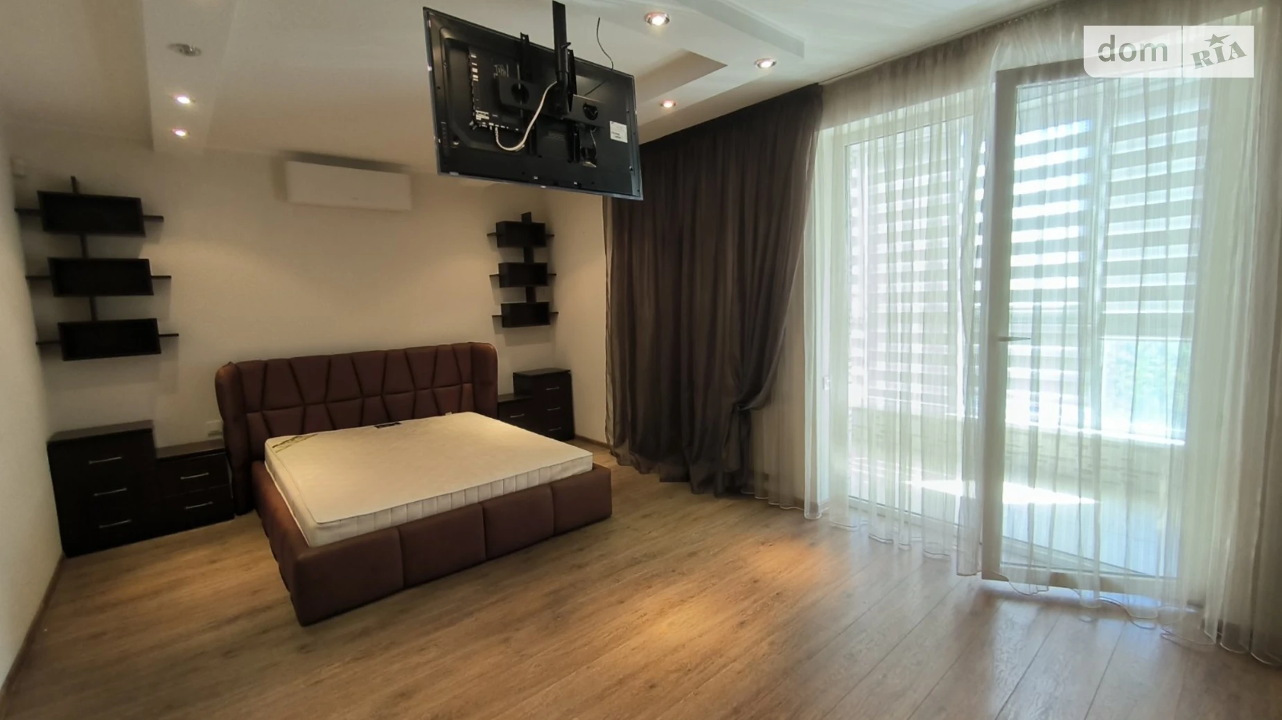 Продается 2-комнатная квартира 86 кв. м в, цена: 180000 $ - фото 2