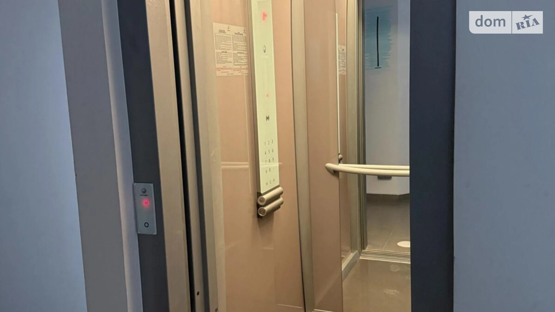 Продается офис 140 кв. м в бизнес-центре, цена: 340000 $ - фото 4