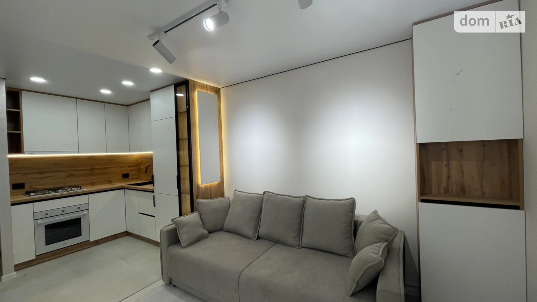 3-комнатная квартира 60 кв. м в Тернополе, ул. Смакулы - фото 3