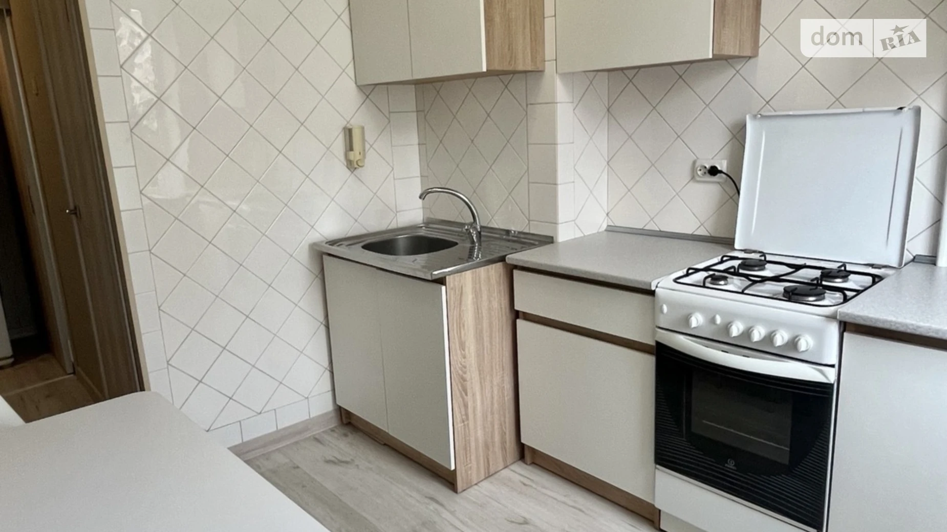 Сдается в аренду 2-комнатная квартира 55 кв. м в Одессе, ул. Марсельская, 28 - фото 2